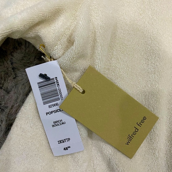 Aritzia Wilfred Free Popsicle T-Shirt in birch - Picture 5 of 5